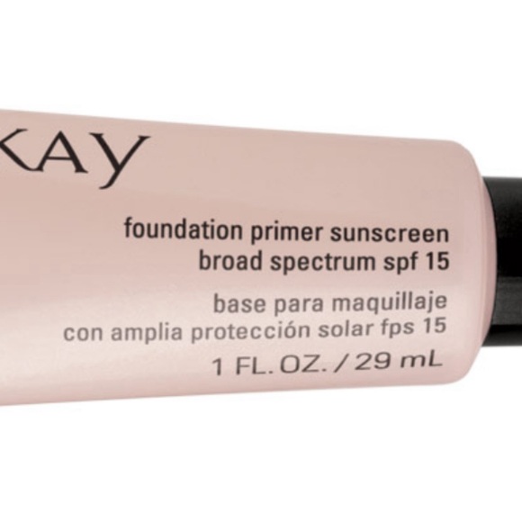 Mary Kay® Foundation Primer Sunscreen Broad Spectrum SPF 15* - Picture 2 of 2